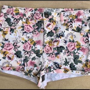 Floral boho shorts